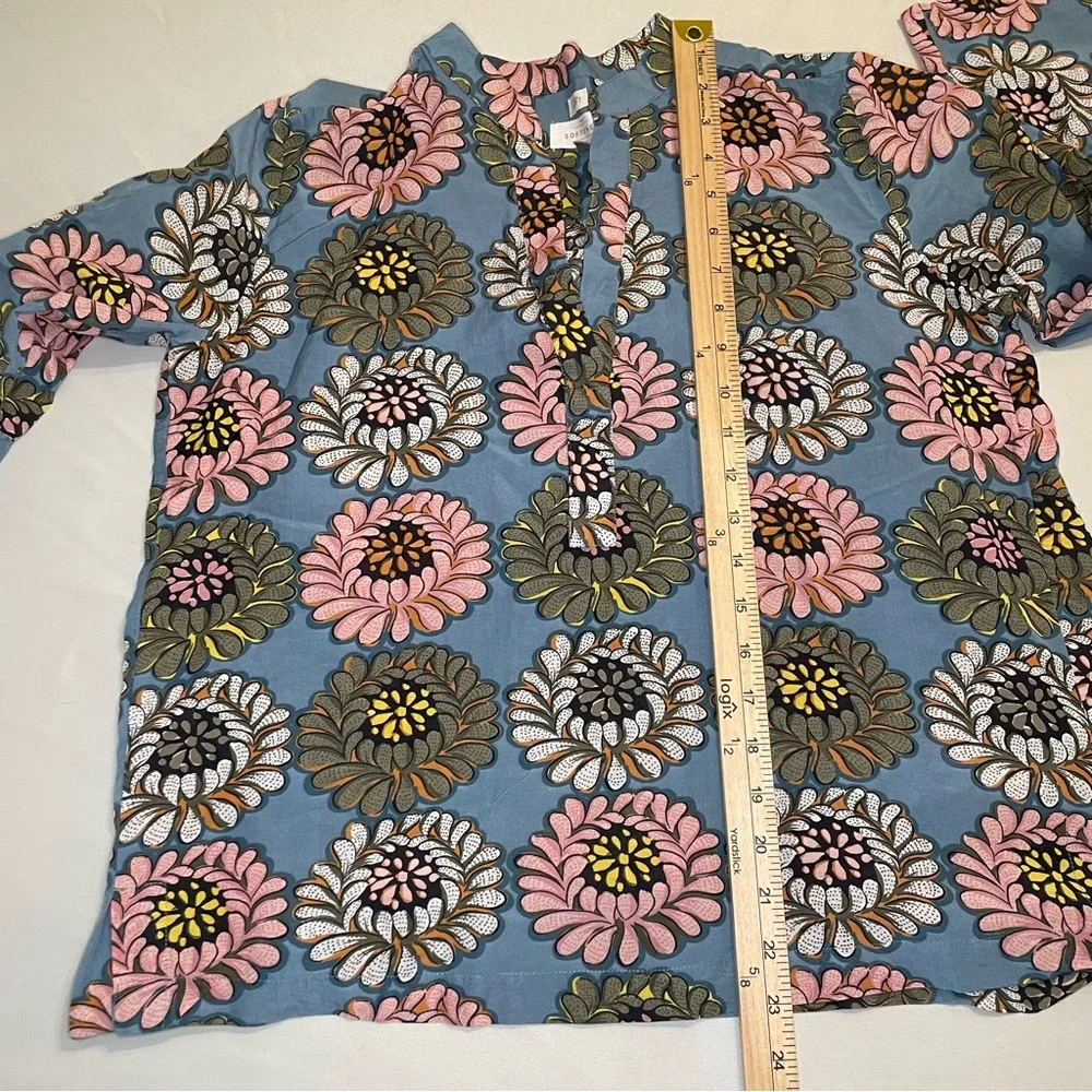 Ann Taylor Women's Top, size S, Split‎ Neck, Blue Floral, Softened Collection - Picture 13 of 14